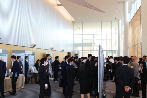 富山国際会議場 海外参加者含む約400名の学会(会期4日)